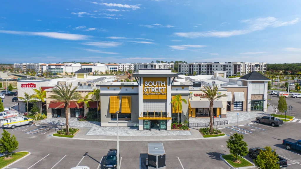 Founders Square - Commercial Real Estate: Dining, Shops & Services
